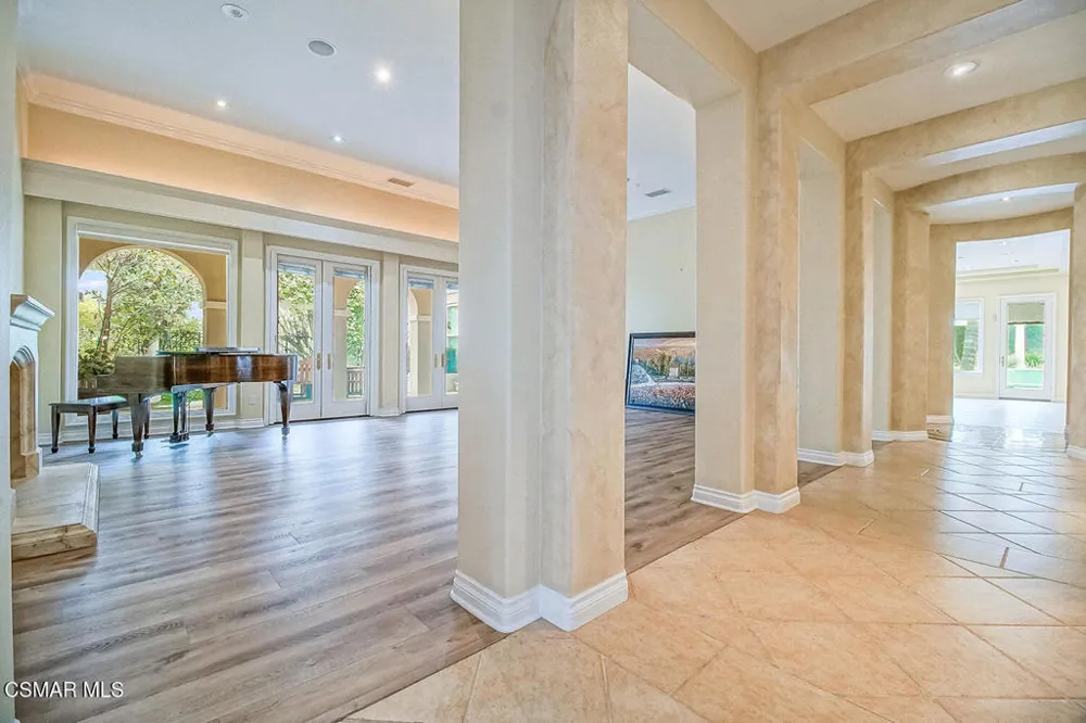 2822 Rainfield Avenue Westlake Village, CA 91362