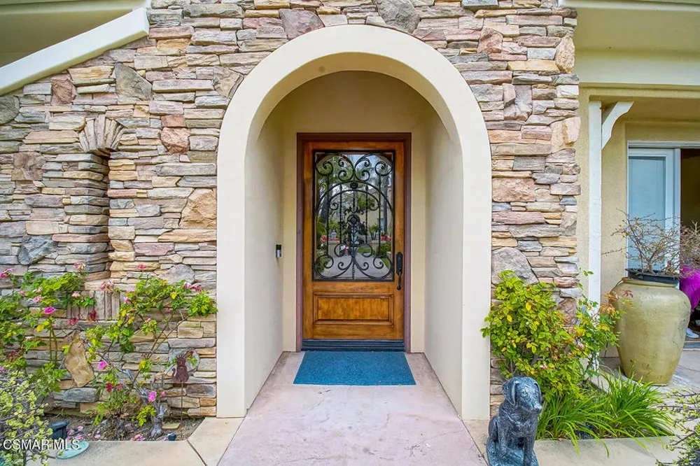 2822 Rainfield Avenue Westlake Village, CA 91362