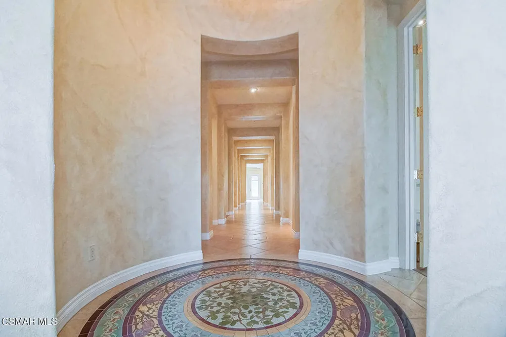 2822 Rainfield Avenue Westlake Village, CA 91362
