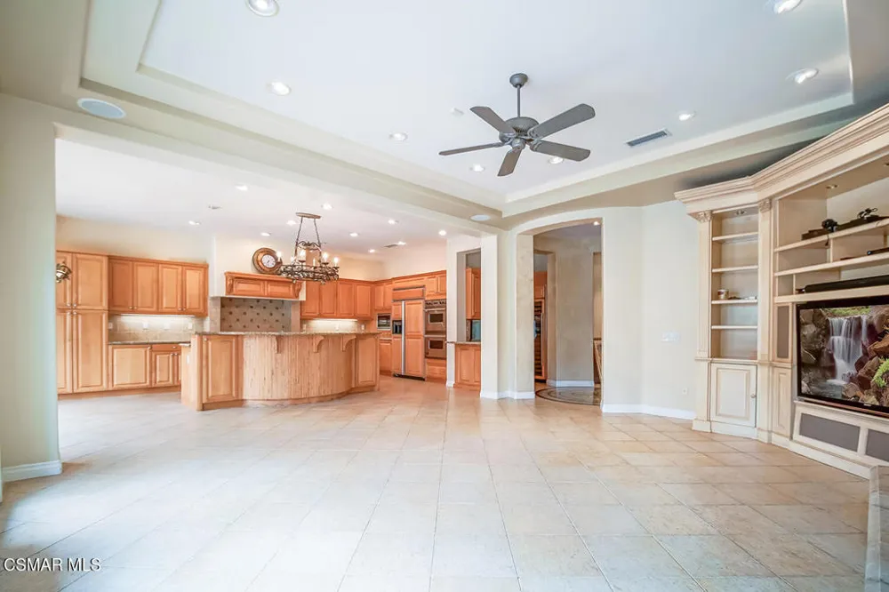 2822 Rainfield Avenue Westlake Village, CA 91362