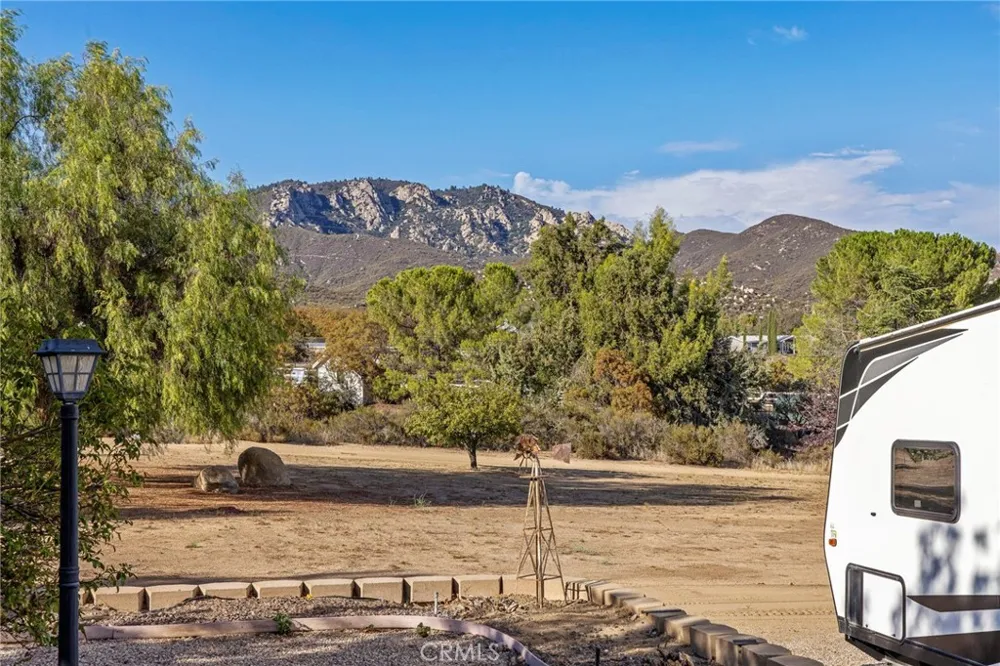 40303 Brook Trails Way Aguanga, CA 92536