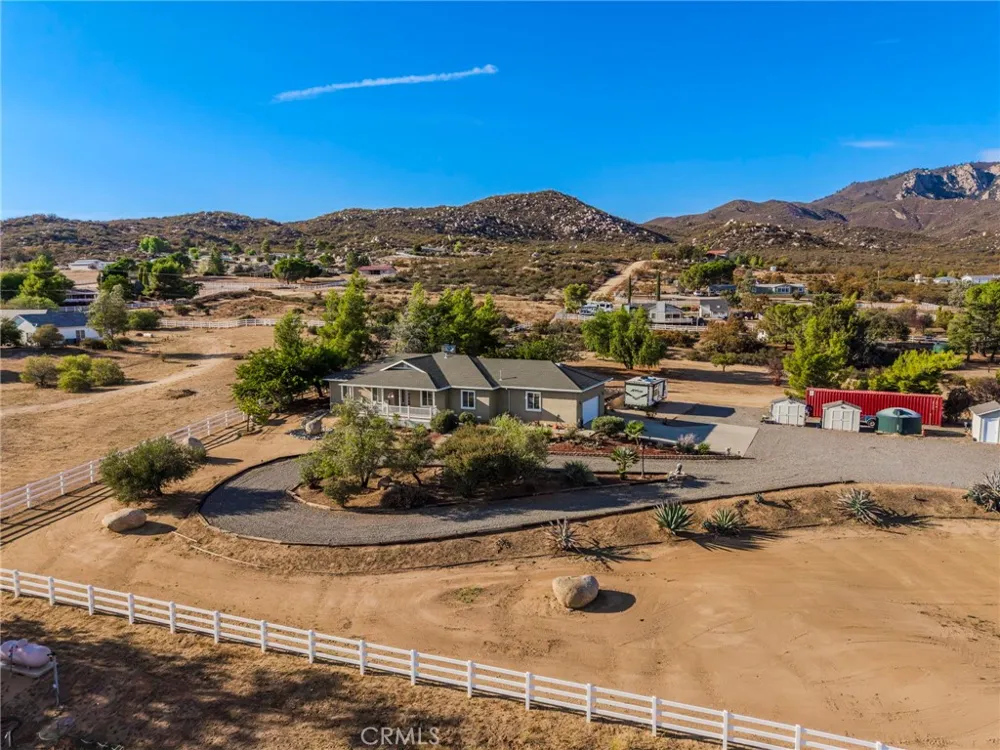 40303 Brook Trails Way Aguanga, CA 92536
