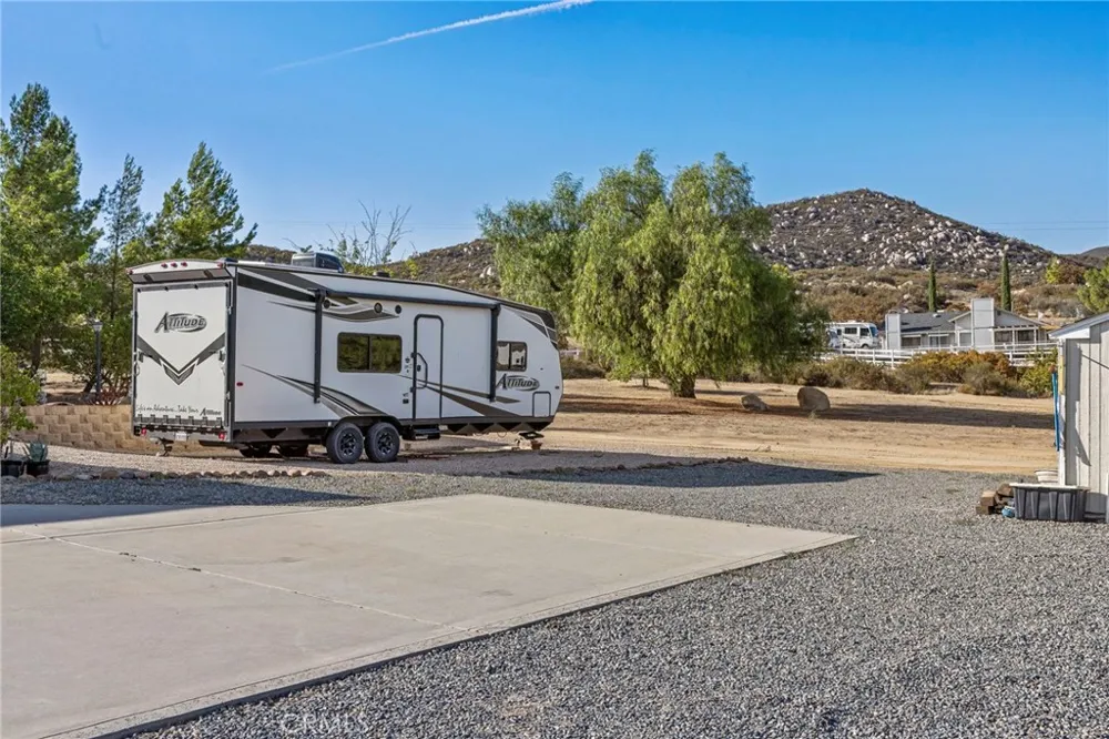 40303 Brook Trails Way Aguanga, CA 92536