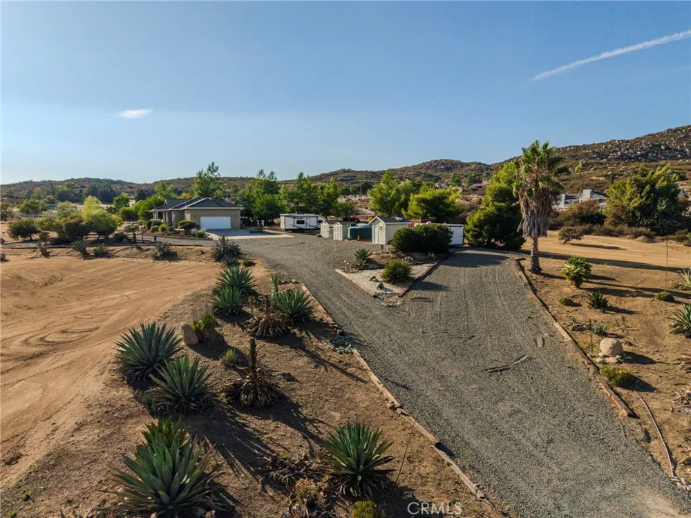 40303 Brook Trails Way Aguanga, CA 92536
