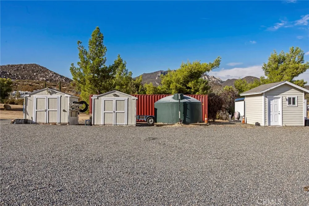 40303 Brook Trails Way Aguanga, CA 92536