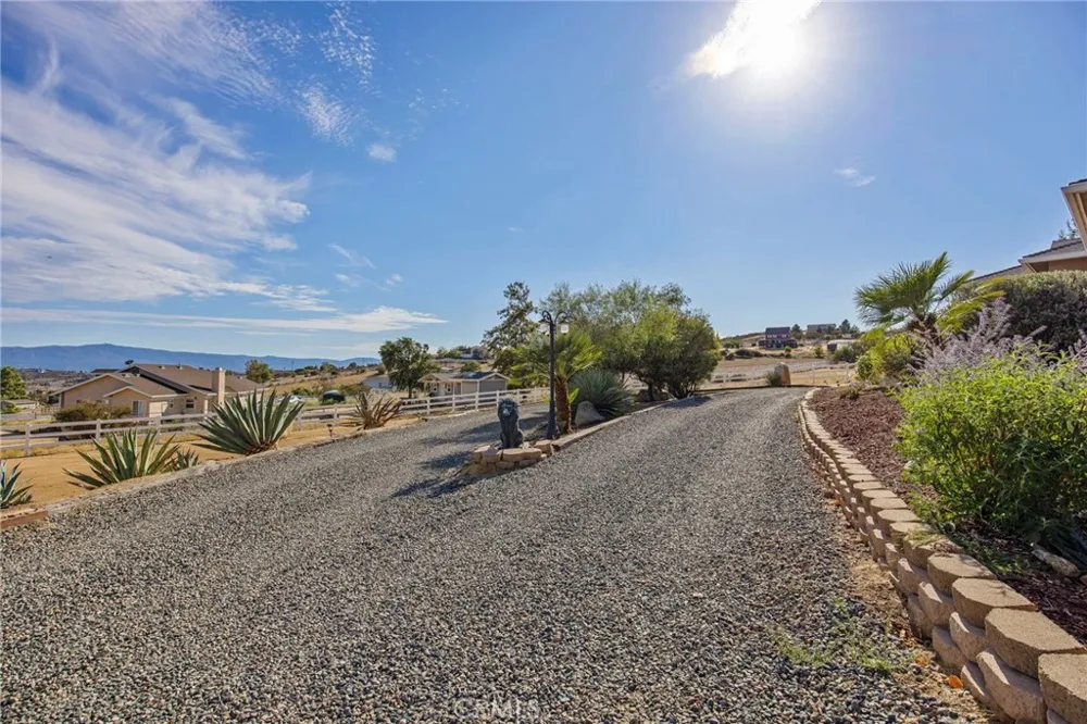 40303 Brook Trails Way Aguanga, CA 92536
