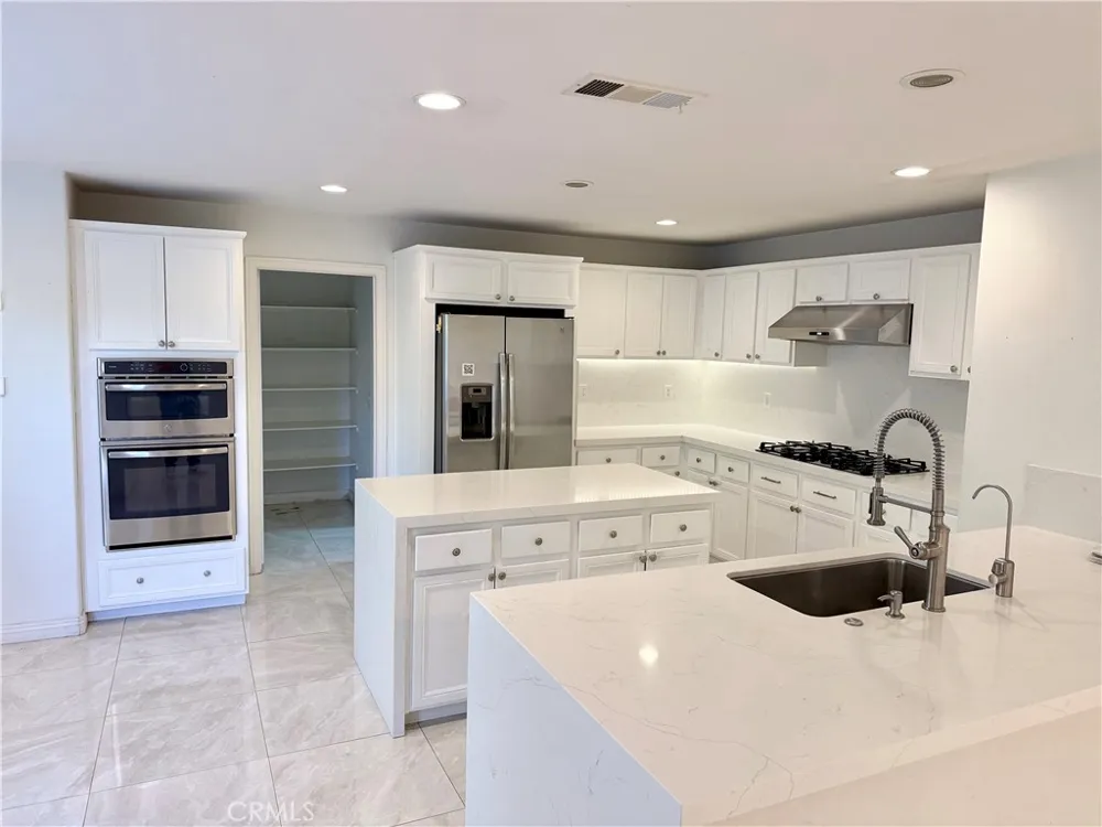 11226 Evergreen Corona, CA 92883