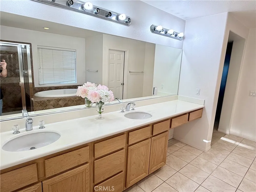 11226 Evergreen Corona, CA 92883