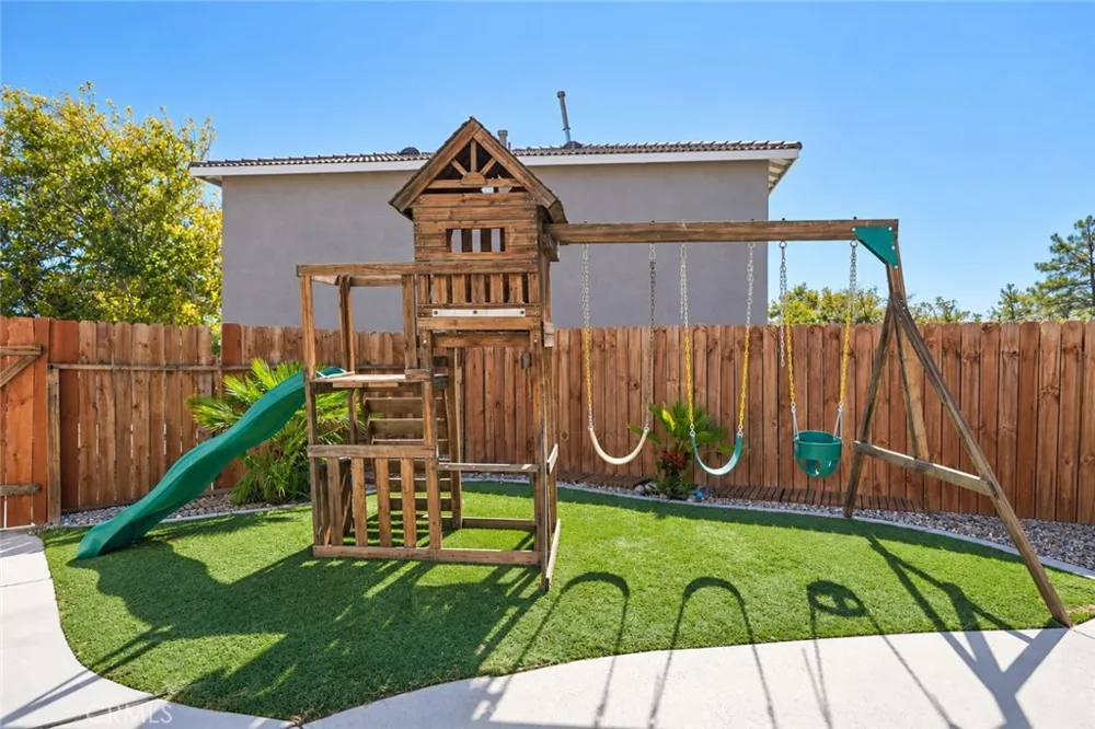 11363 Winter Place Adelanto, CA 92301