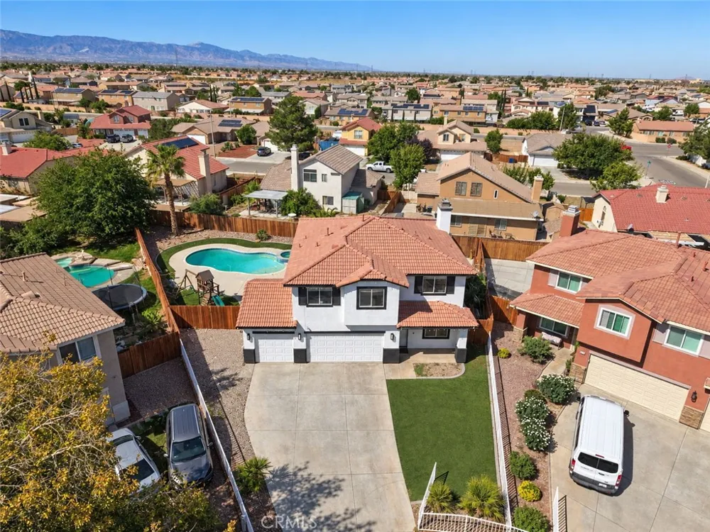 11363 Winter Place Adelanto, CA 92301