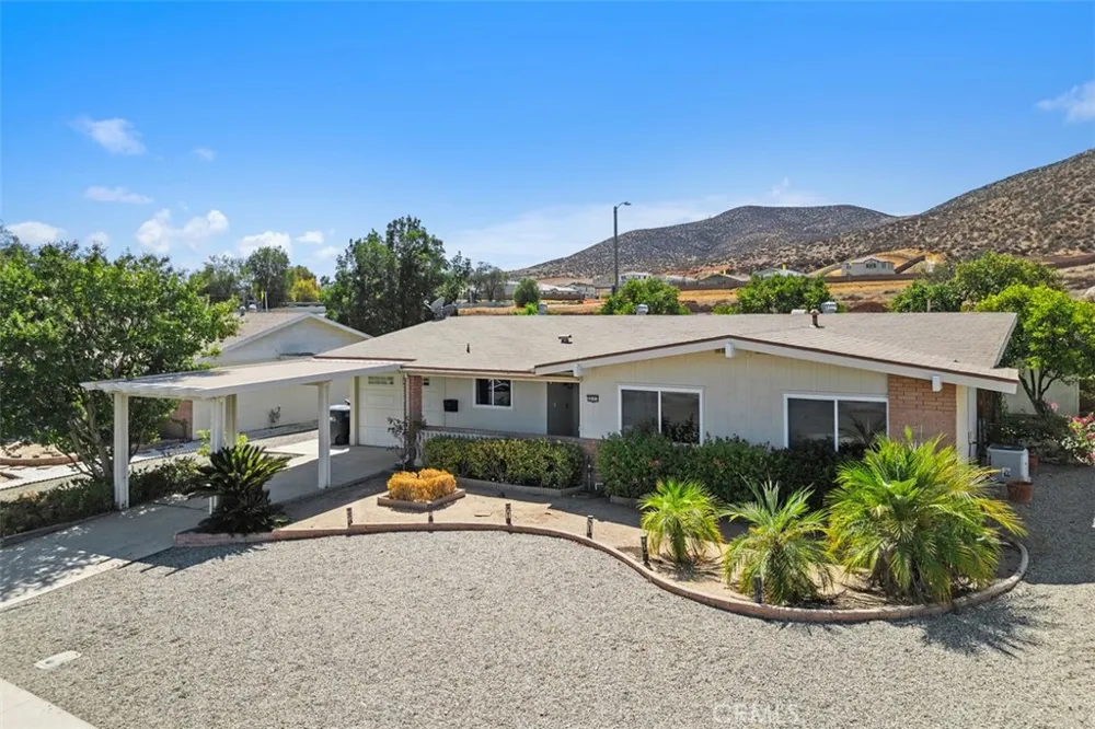 28151 Portsmouth Menifee, CA 92586
