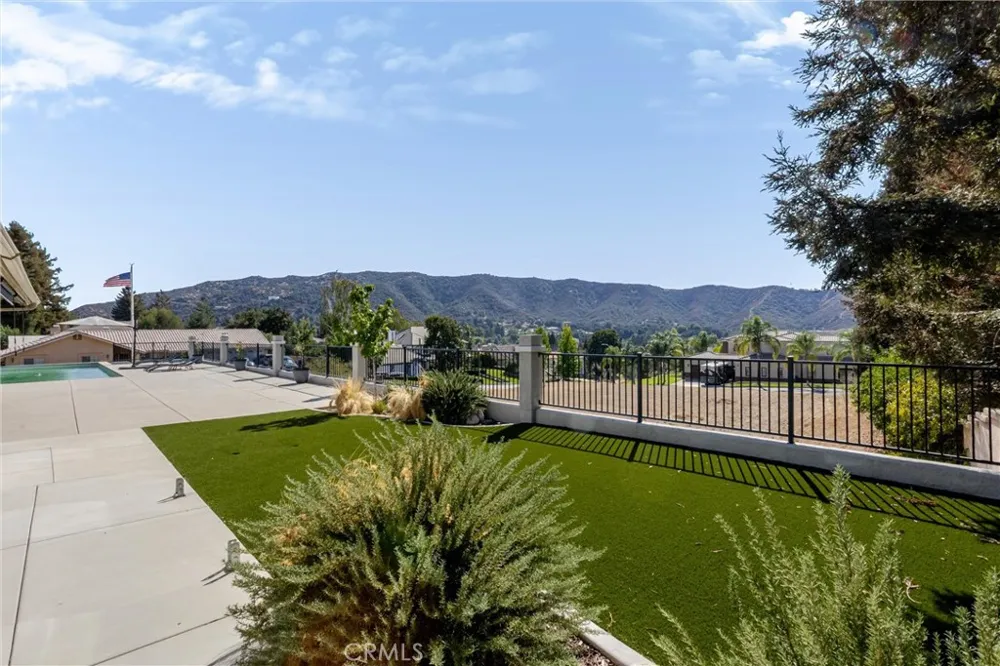 13582 Oak Hill Court Yucaipa, CA 92399