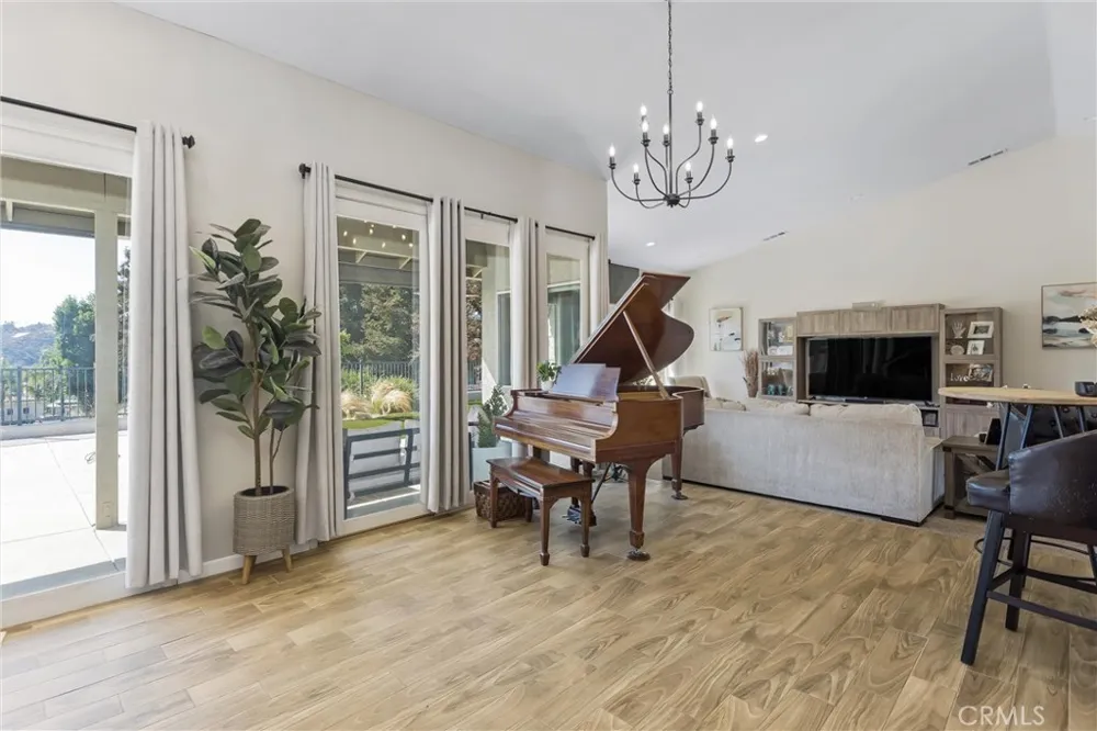 13582 Oak Hill Court Yucaipa, CA 92399