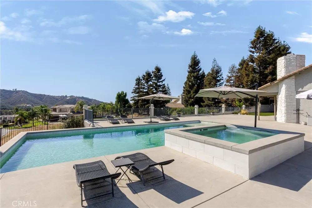 13582 Oak Hill Court Yucaipa, CA 92399