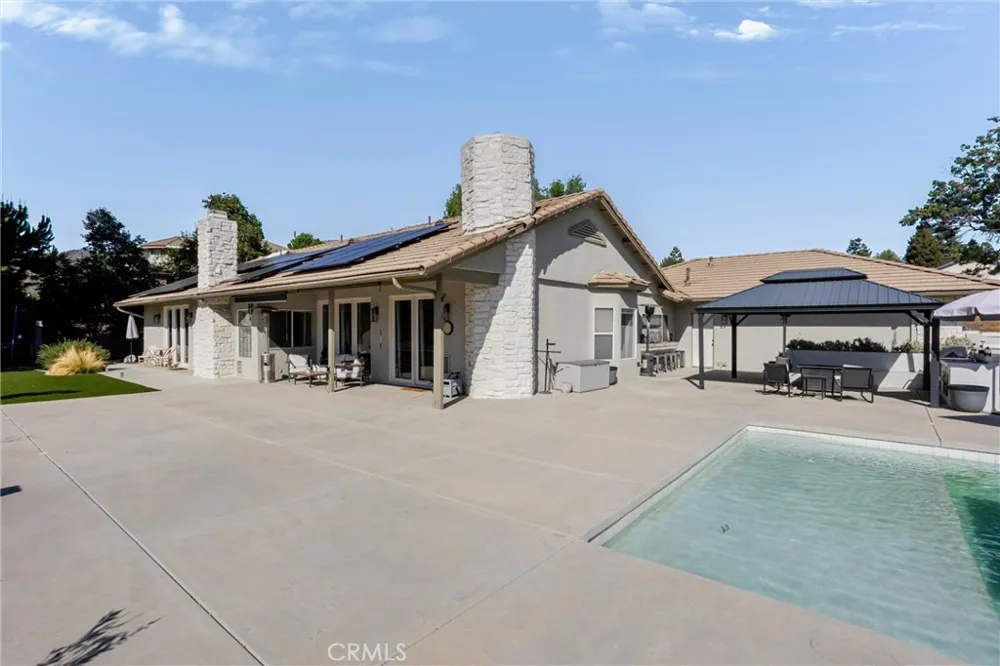 13582 Oak Hill Court Yucaipa, CA 92399