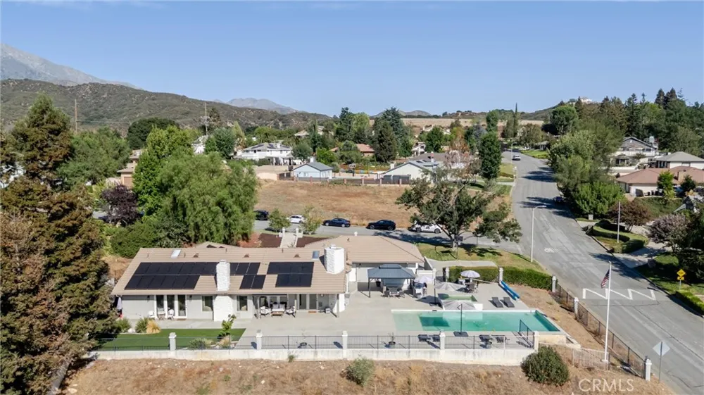 13582 Oak Hill Court Yucaipa, CA 92399