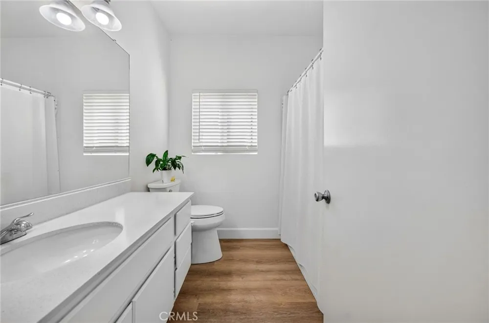 33298 Avenida Bicicleta Temecula, CA 92592