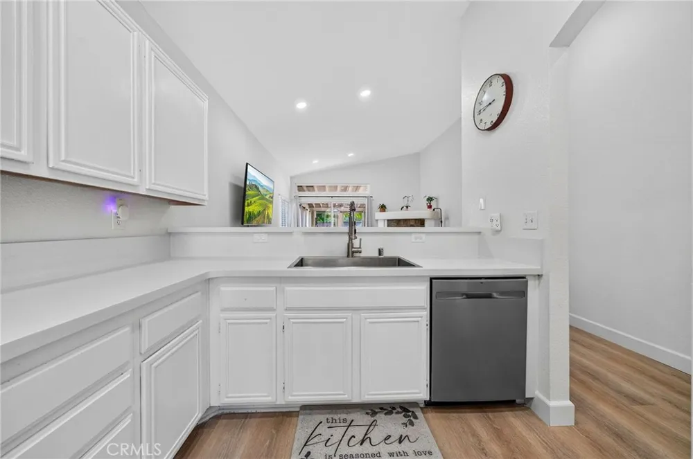 33298 Avenida Bicicleta Temecula, CA 92592