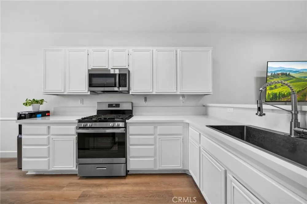 33298 Avenida Bicicleta Temecula, CA 92592