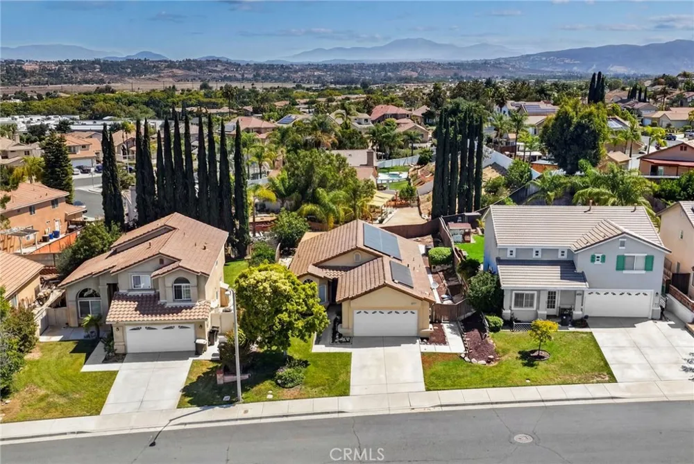 33298 Avenida Bicicleta Temecula, CA 92592