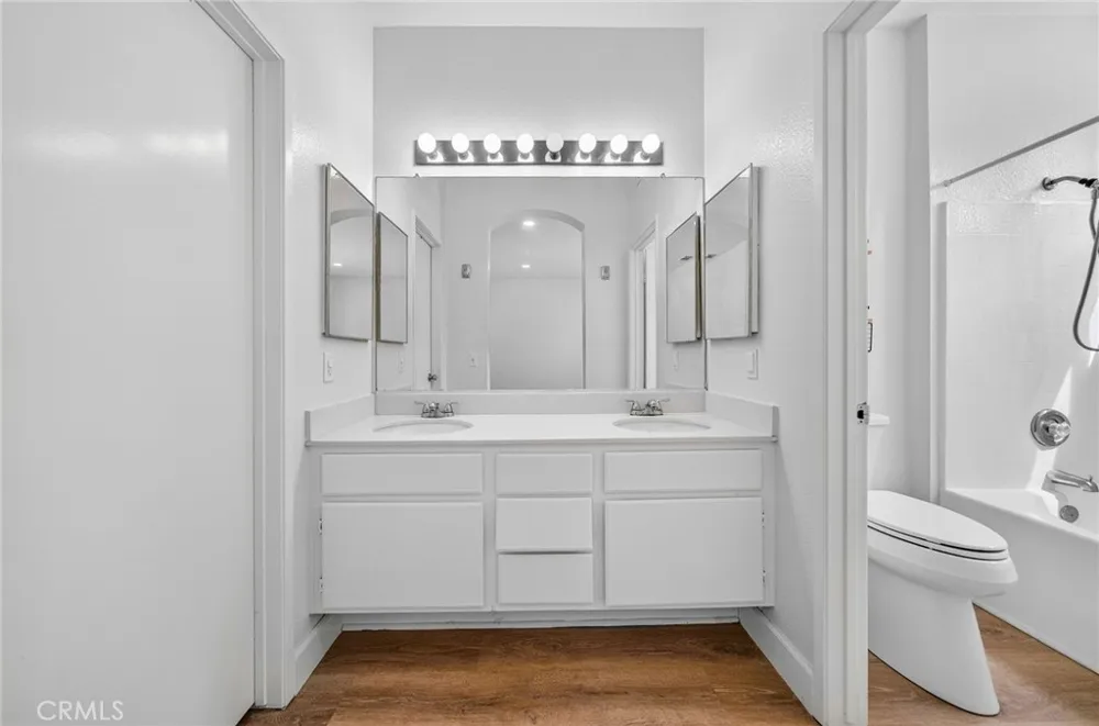 33298 Avenida Bicicleta Temecula, CA 92592