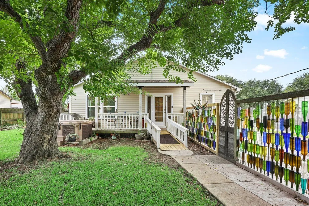 507 S 2nd Street La Porte, TX 77571