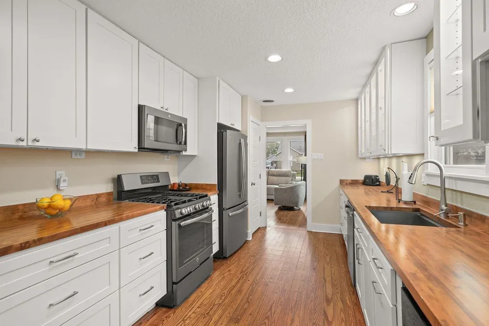 507 S 2nd Street La Porte, TX 77571