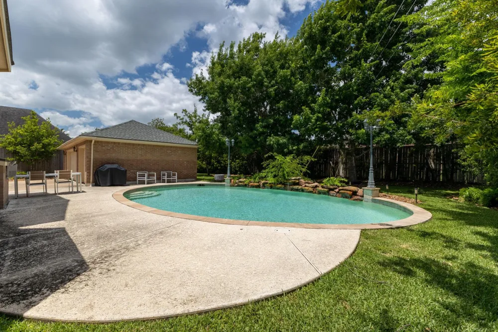 1722 Parklake Village Circle Katy, TX 77450