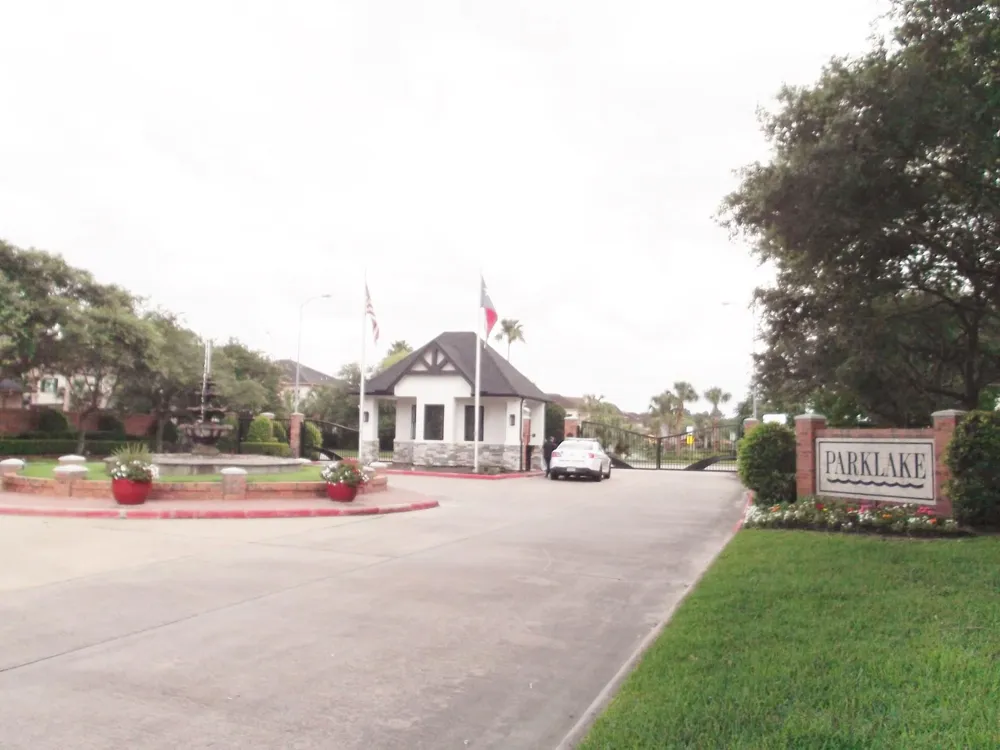 1722 Parklake Village Circle Katy, TX 77450