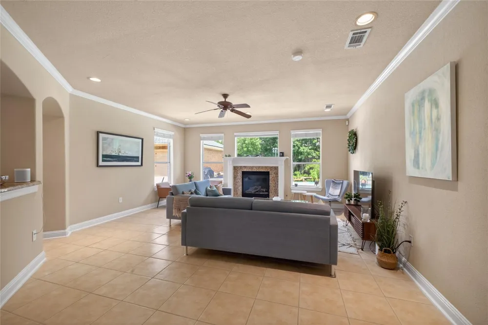 1722 Parklake Village Circle Katy, TX 77450