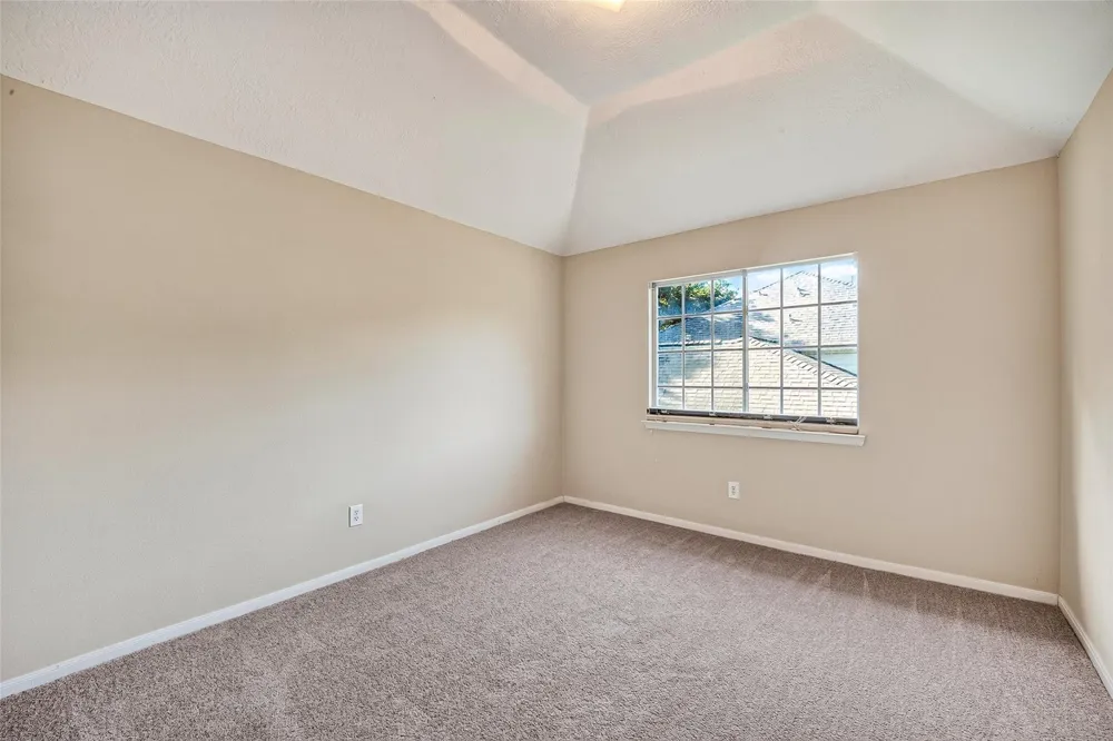 2411 Charter Oaks Court Pearland, TX 77584
