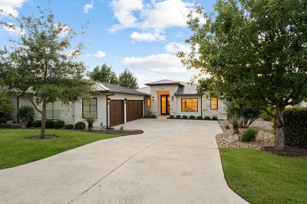 8312 Carranzo Drive Austin, TX 78735