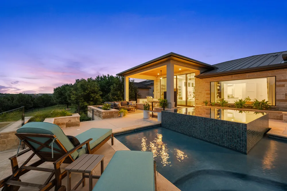 8312 Carranzo Drive Austin, TX 78735