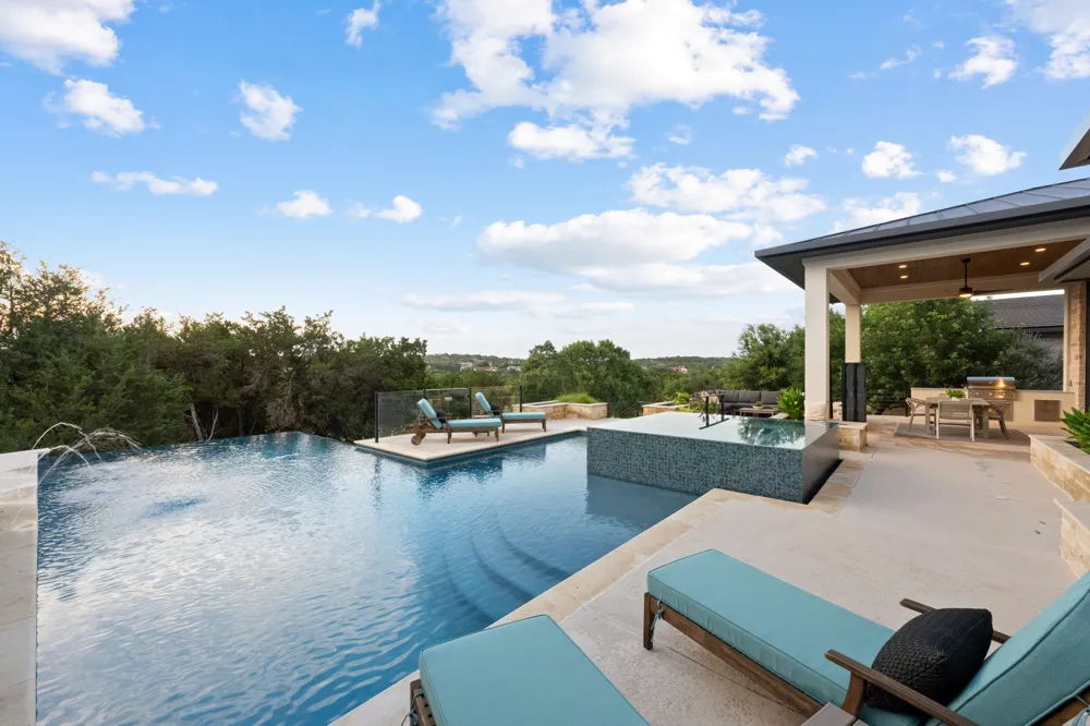 8312 Carranzo Drive Austin, TX 78735