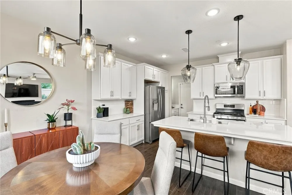 1123 Royalty W Madera, CA 93636