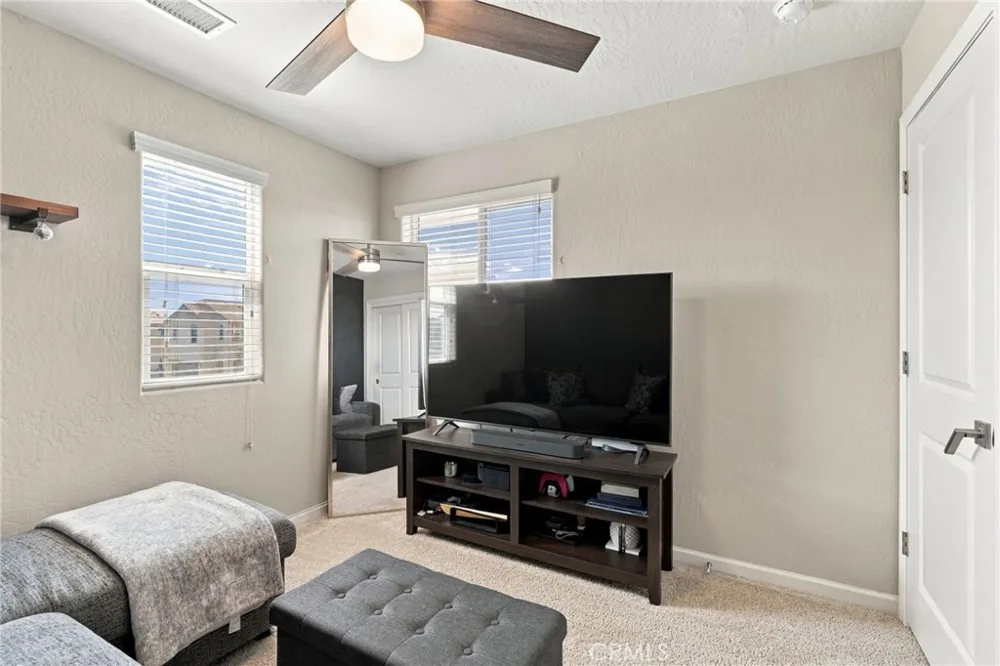 1123 Royalty W Madera, CA 93636