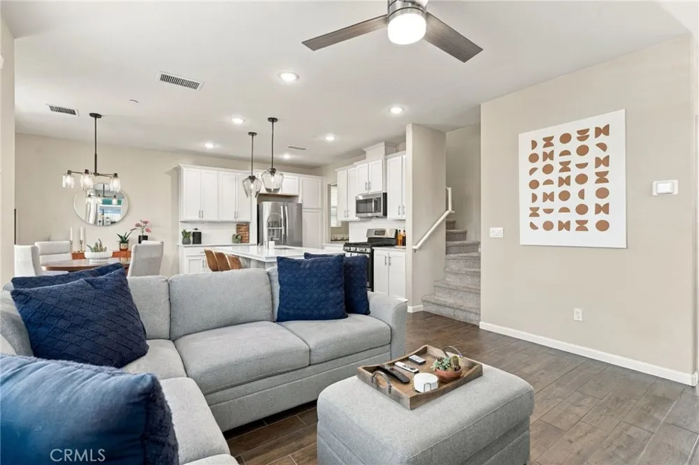1123 Royalty W Madera, CA 93636