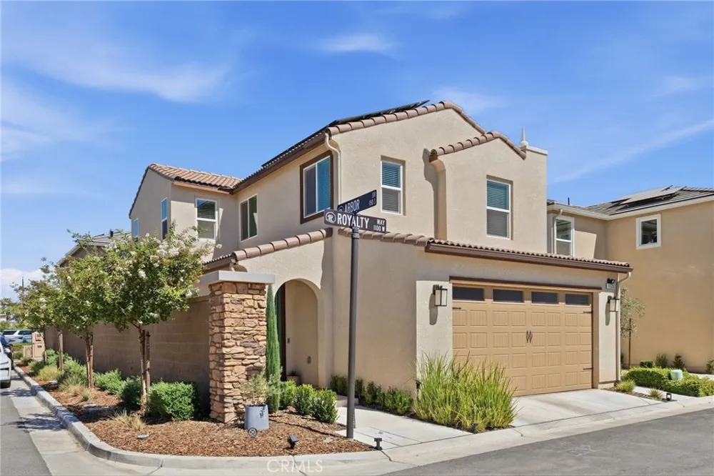 1123 Royalty W Madera, CA 93636