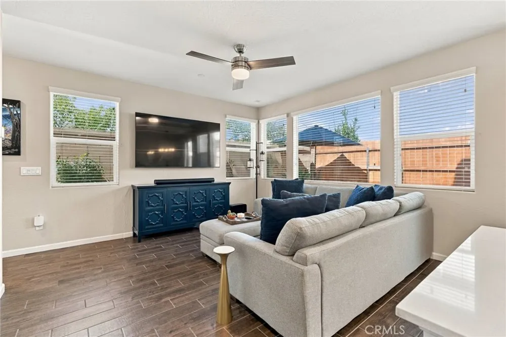 1123 Royalty W Madera, CA 93636