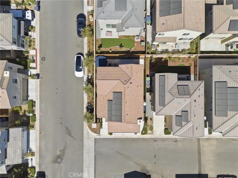 1123 Royalty W Madera, CA 93636