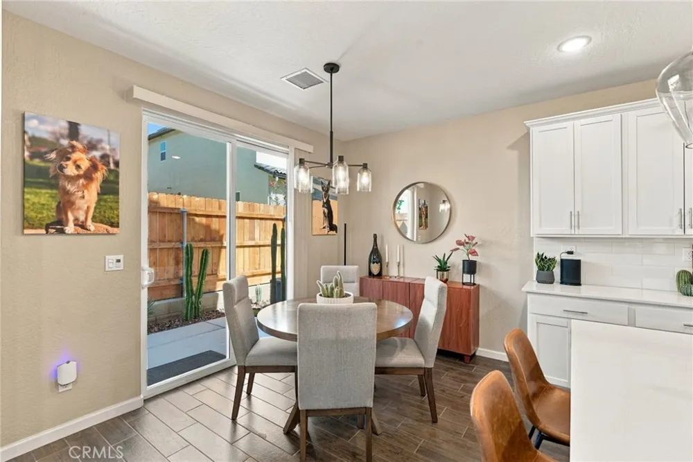 1123 Royalty W Madera, CA 93636