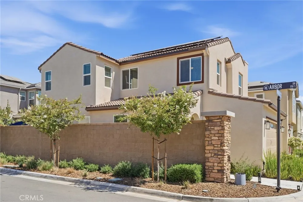 1123 Royalty W Madera, CA 93636