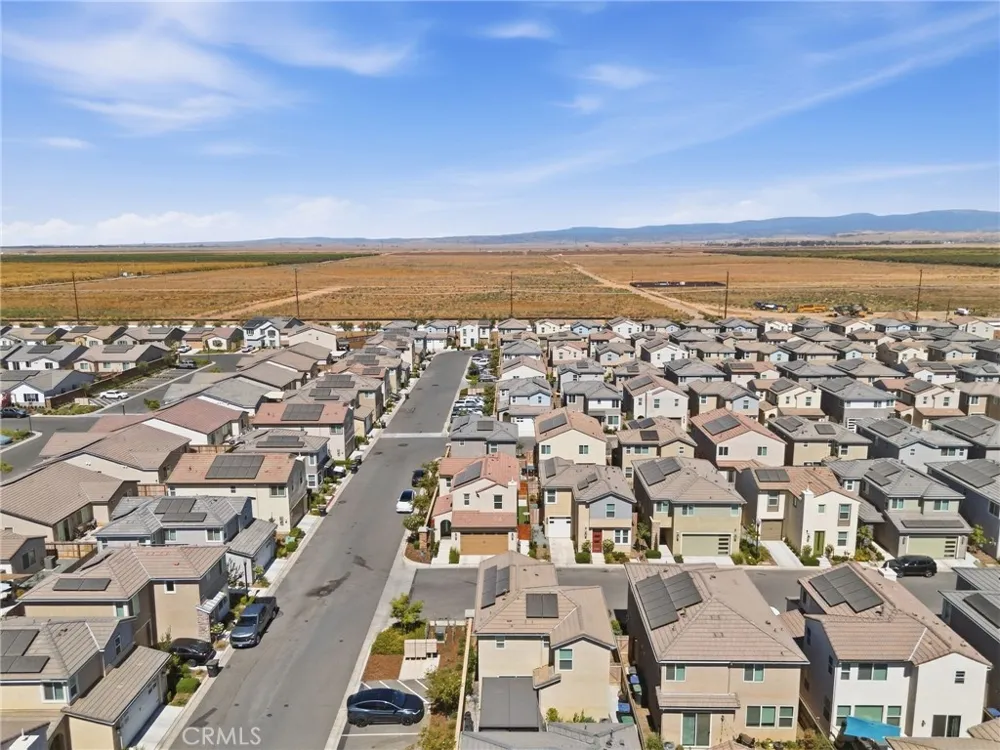 1123 Royalty W Madera, CA 93636