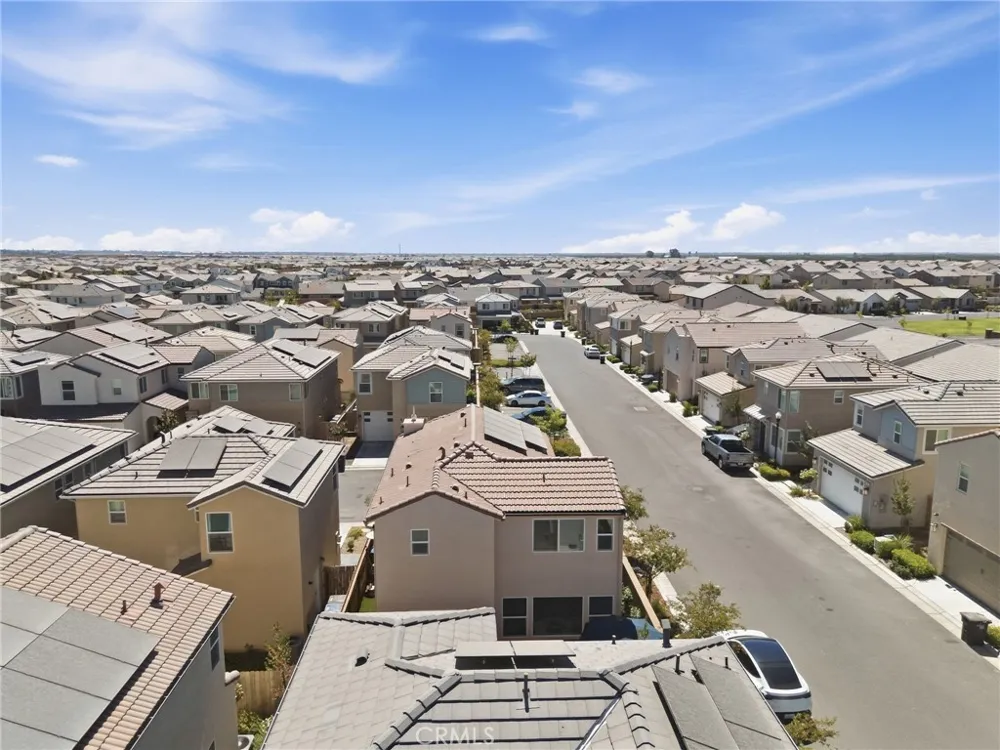 1123 Royalty W Madera, CA 93636