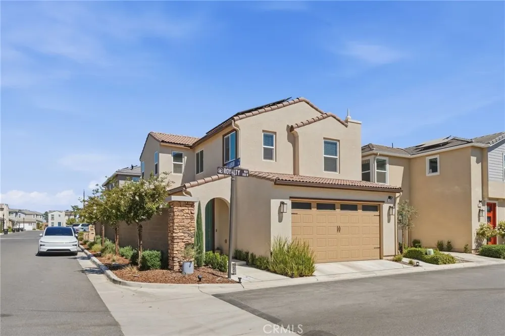 1123 Royalty W Madera, CA 93636