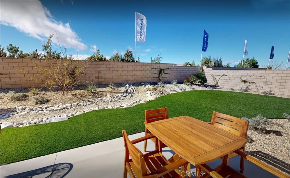 7532 Princeton Avenue Hesperia, CA 92345