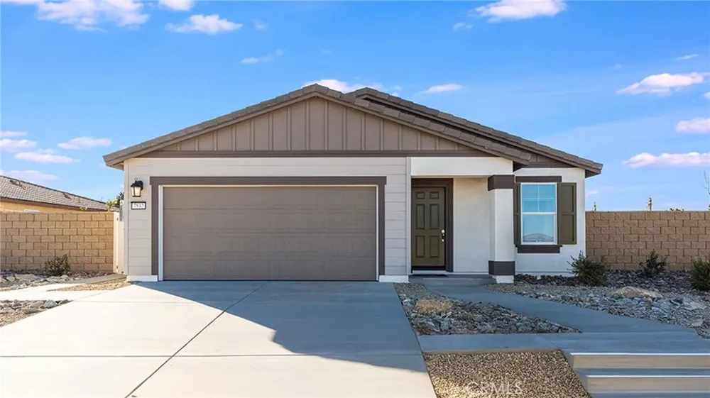 7532 Princeton Avenue Hesperia, CA 92345
