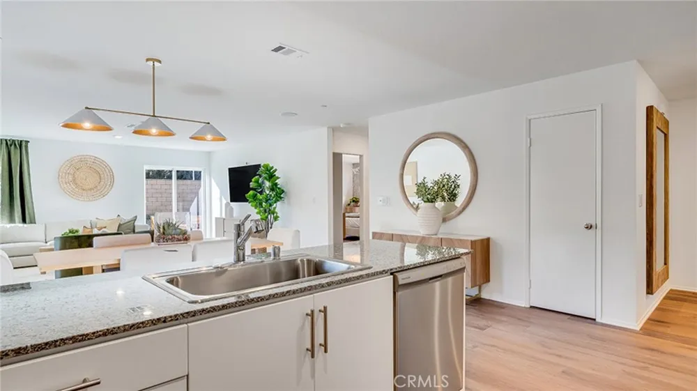 7532 Princeton Avenue Hesperia, CA 92345