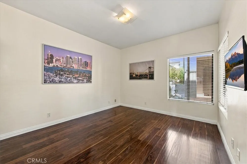 1310 E Orange Grove #102 Pasadena, CA 91104