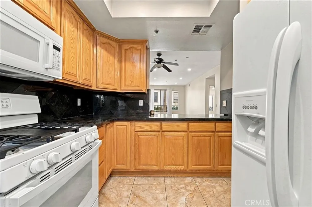 1310 E Orange Grove #102 Pasadena, CA 91104